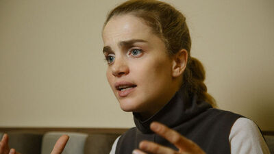 Tuğçe Kazaz kimdir?