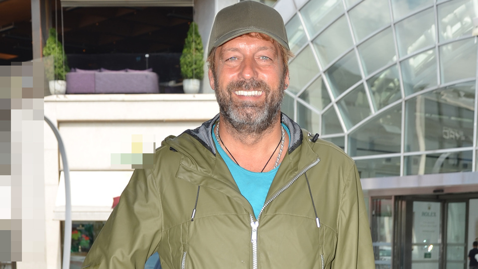 Dostları ile buluştu