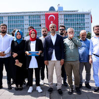 İşten çıkarılan Medya AŞ çalışanları