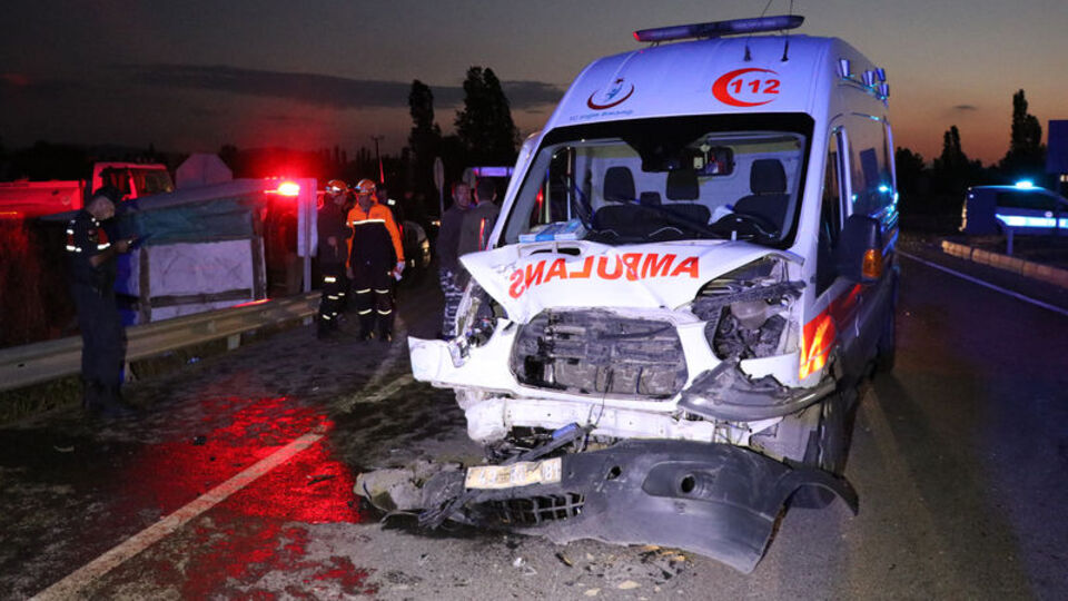 Kütahya'da feci kaza! Ölü ve yaralılar var