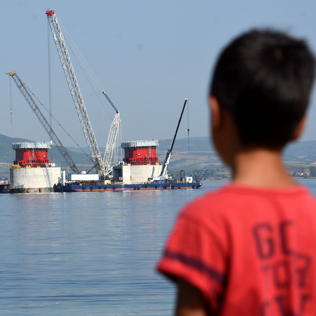 Kuleler yükselmeye başladı