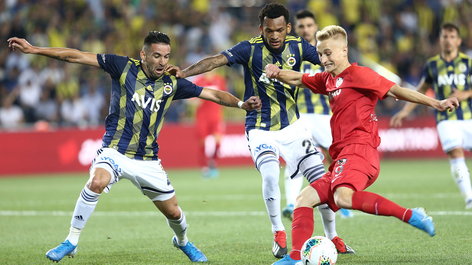 Fenerbahçe'ye kötü haber! Başakşehir'de yok