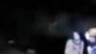 Çöken köprüde mahsur kalan aile kurtarıldı