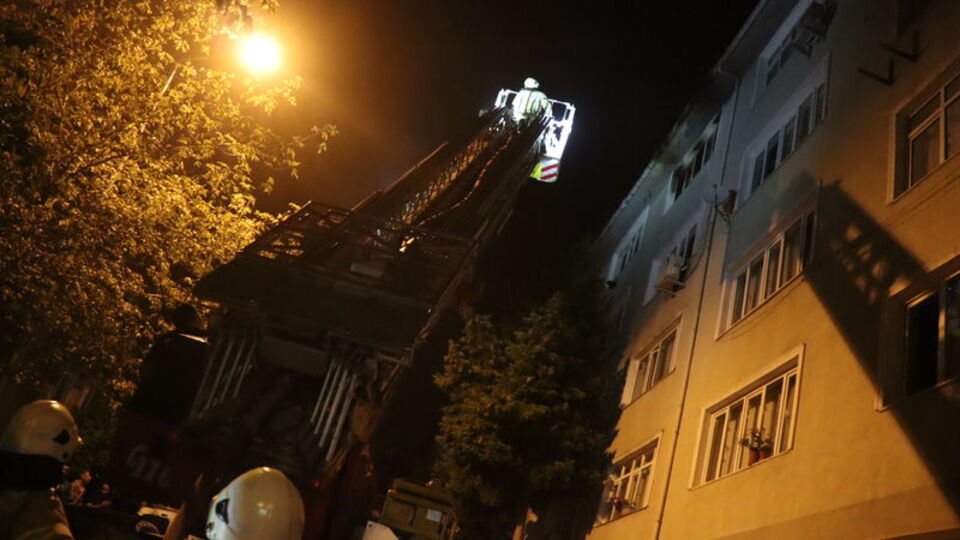 Öğrenci evinde yangın paniği