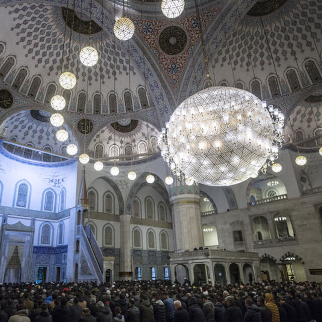 23 Ağustos Ankara Cuma namazı saat kaçta?