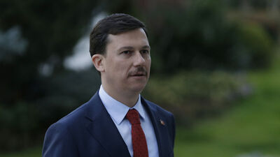 AK Partili Fatih Şahin: Cenk meydanında bizi yalnız bırakanları davet etmek...