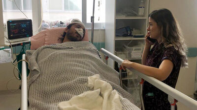 Sürücü belgesi için baba oğul doktoru dövdü!