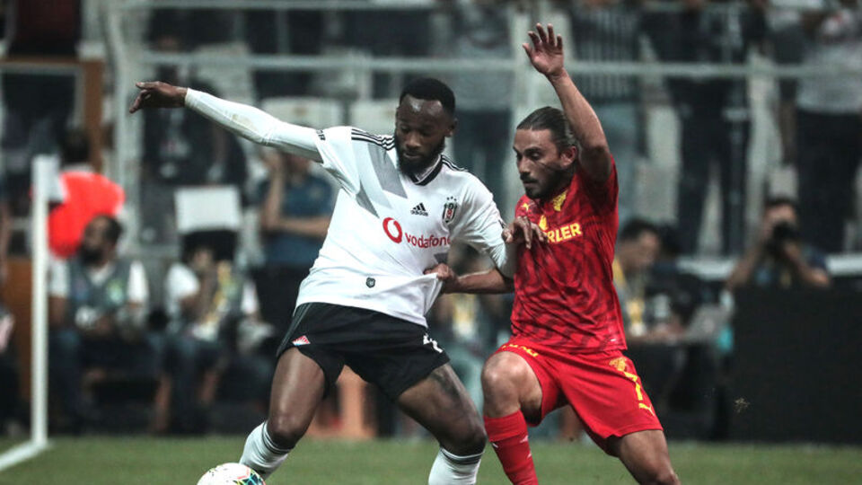 N'Koudou sahne aldı!