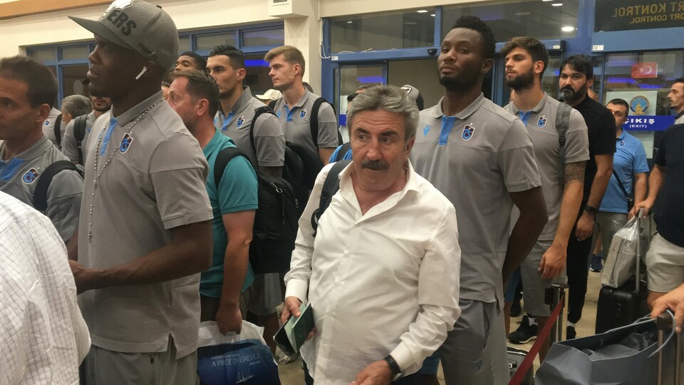Trabzonspor kafilesi yurda döndü