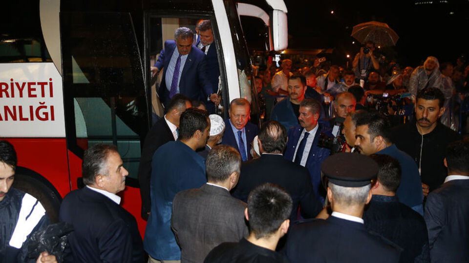 Cumhurbaşkanı Erdoğan, Rize'de konuştu