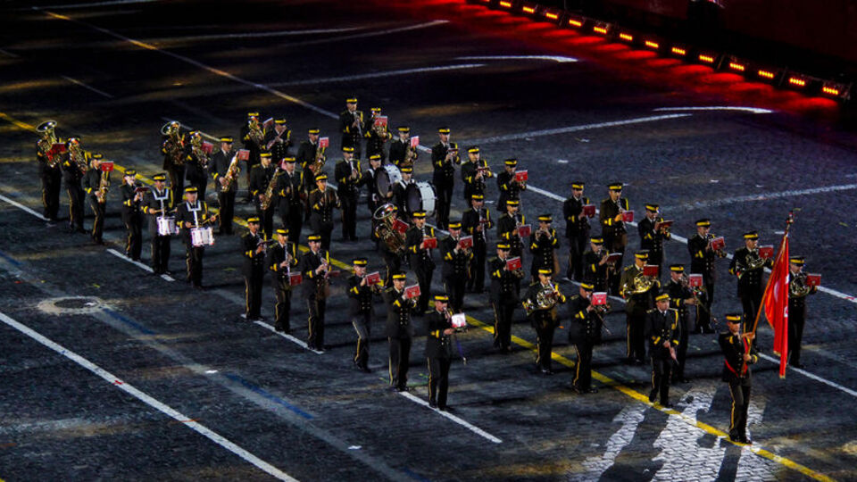 Kızıl Meydan'da Türk mızıkasının gösterisi