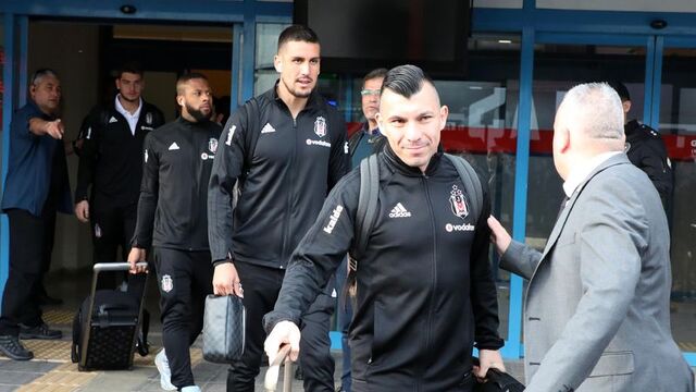 Gary Medel İtalya yolcusu!
