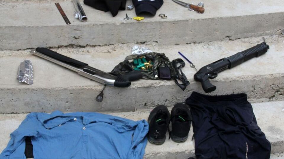 Gerçek tüfeklerle hırsız polis oyunu