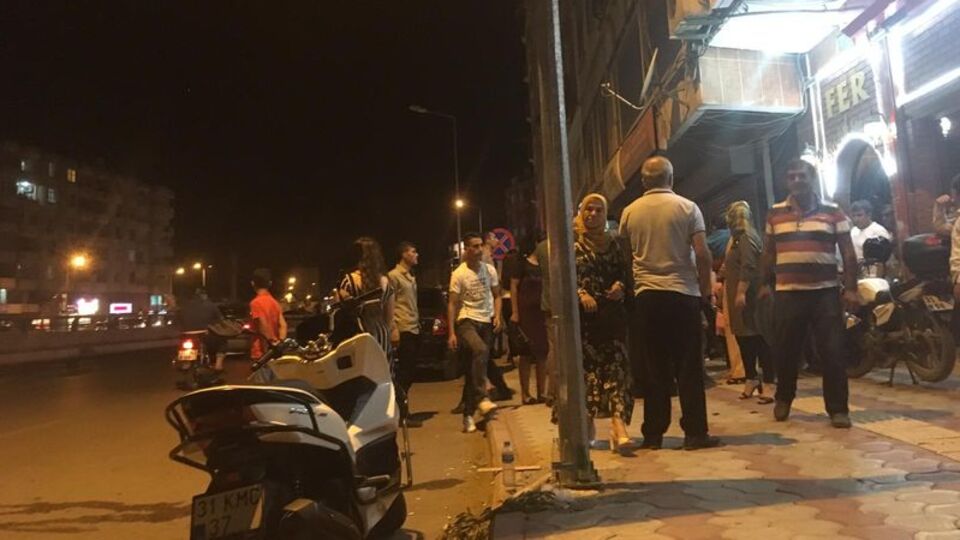 Akılalmaz olay! Düğünde "Çok oynadınız" kavgası!