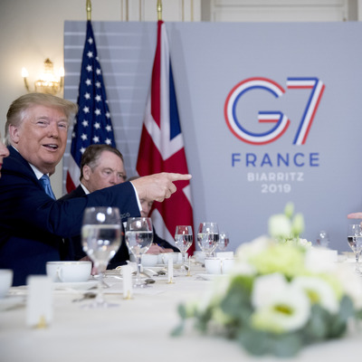 Trump: İngiltere ile çok büyük bir ticaret anlaşması yapacağız