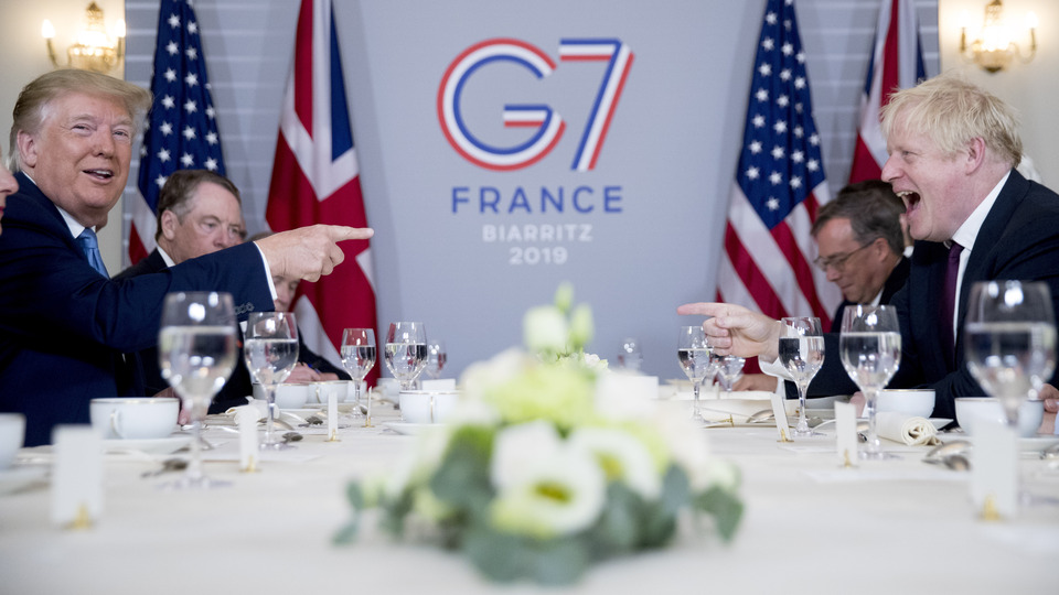 Trump: İngiltere ile çok büyük bir ticaret anlaşması yapacağız