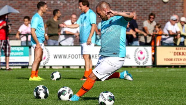 Bu ne hal Sneijder!