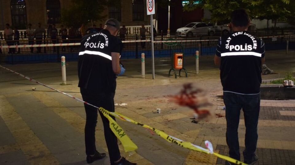 Malatya'da bıçaklı kavga: 1 ölü, 1 yaralı