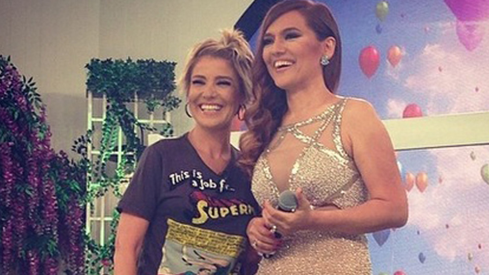 'Düğünde halay başıyım'