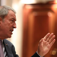 Akar'dan 'generallerin istifası' iddialarına yanıt!