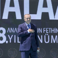 "Ahlat'ta Külliye ile beraber butik oteller de yapacağız"