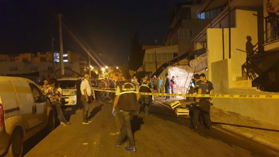 İzmir'de molotofkokteyli saldırı