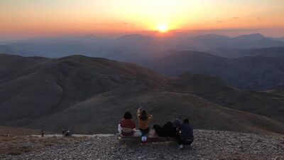 Nemrut'ta gün batımı izleyenleri cezbediyor