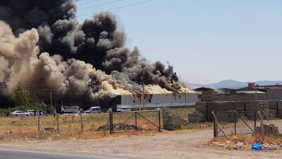 Kahramanmaraş'ta tekstil deposunda yangın
