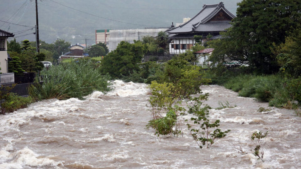Yağışlar nedeniyle Japonya'da 847 bin kişiye tahliye!