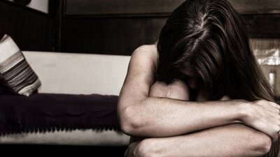 Kadına karşı şiddet: Cinayete giden süreçte 'sekiz evre yaşanıyor'