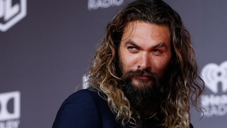 Ünlü oyuncu asansörde kaldı