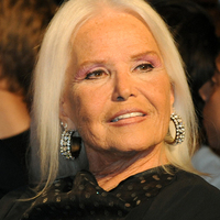 "İnşallah yeniden telli duvaklı gelin olurum"