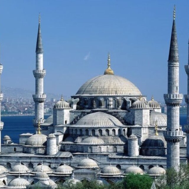 30 Ağustos İstanbul Cuma saati kaçta?