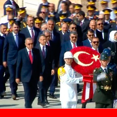 Devletin zirvesi Anıtkabir'de