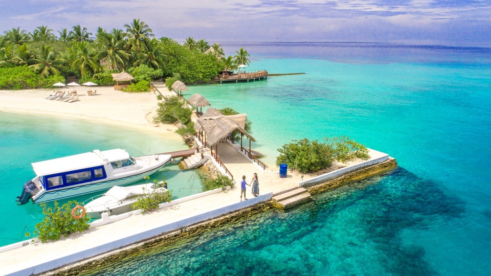 Teknesi bozulana otel hizmeti var