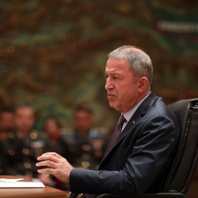 Bakan Akar'dan kritik açıklamalar