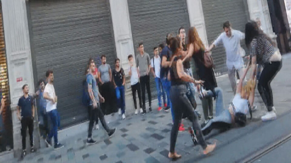 İstiklal Caddesi'nde 'Meydan Savaşı'