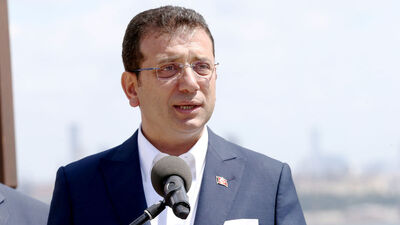 Görevden uzaklaştırılan başkanlarla buluştu