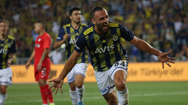 Vedat Muriqi'ye milli davet