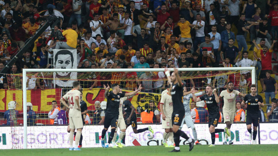 "Maç kıyım haline dönüşmüştür"