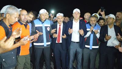 İlk avdan dönen balıkçıları, Vali Yerlikaya karşıladı