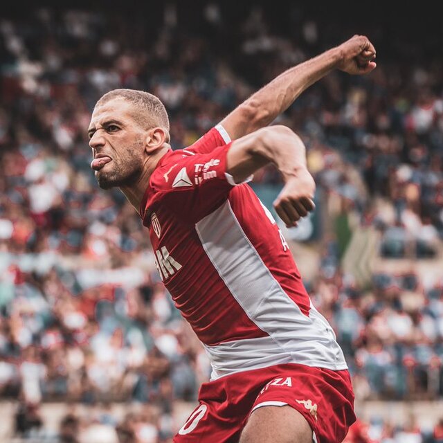 Slimani coştu! 2 gol...