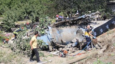 İş makinesi daldı! 4 kişi öldü, 1 kişi yaralı!