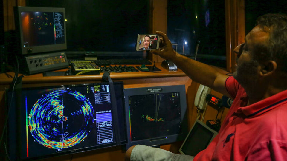 Bakan Pakdemirli'den balıkçılara "vira bismillah" telefonu