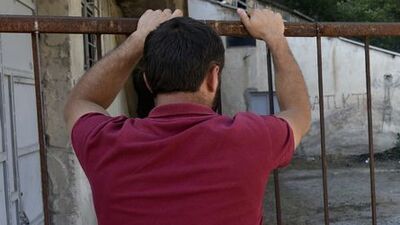 Her şey tek bir gecede ellerinden uçtu gitti!