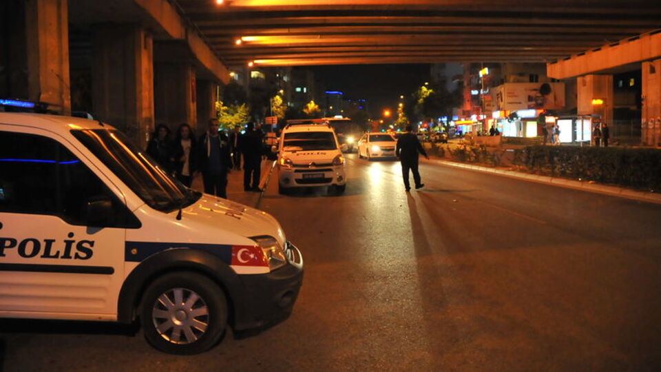 5 yaşındaki çocuğu döverek öldürdüler!