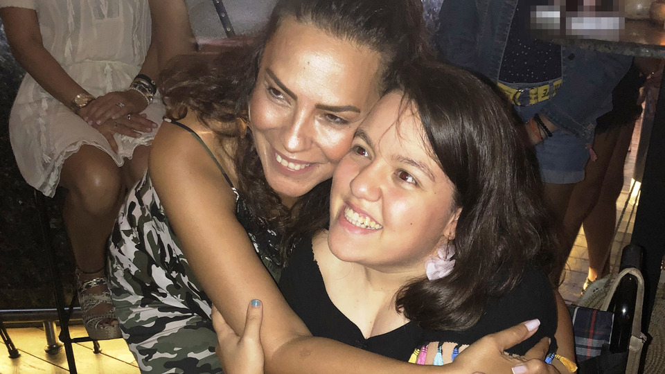 Yeşim Salkım'dan alkışlanacak hareket