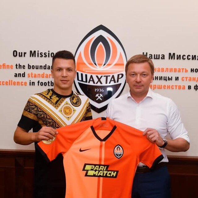 Shakhtar, Konoplyanka'yı transfer etti