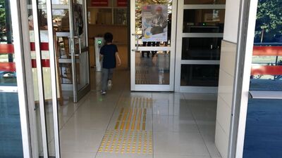 Kahreden an! Babasının peşinden böyle koştu