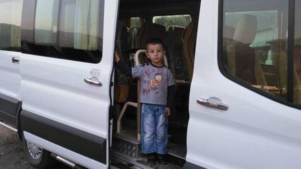 Korkunç! Kamyonet ezdi